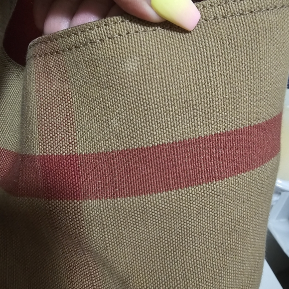 ‼️SOLD‼️BURBERRY ASHBY BUCKET BAG HOUSE CHECK CANVAS W DUSTBAG AND POUCH EUC - Picture 7 of 16